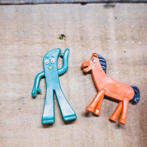 Gumby & Pokey Bendable Figures + 1986 McDonald’s Kermit the Frog on Rollerskates - Picture 3 of 6